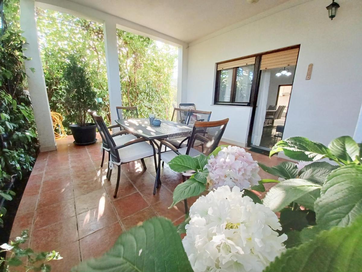 Apartment Lorenzo Trogir Exteriör bild