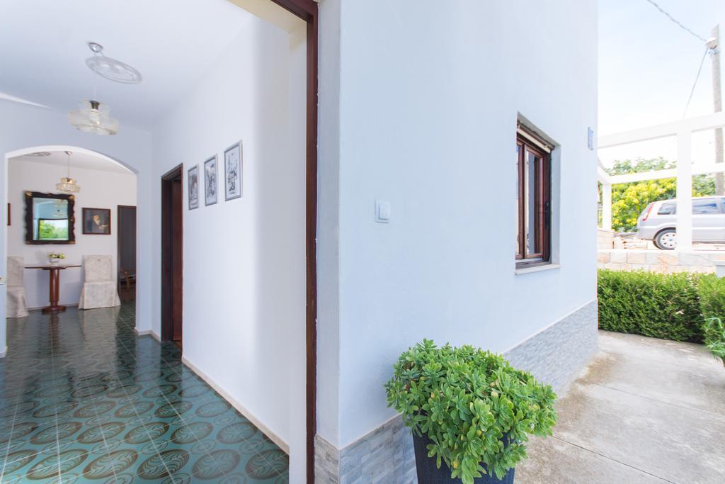 Apartment Lorenzo Trogir Exteriör bild