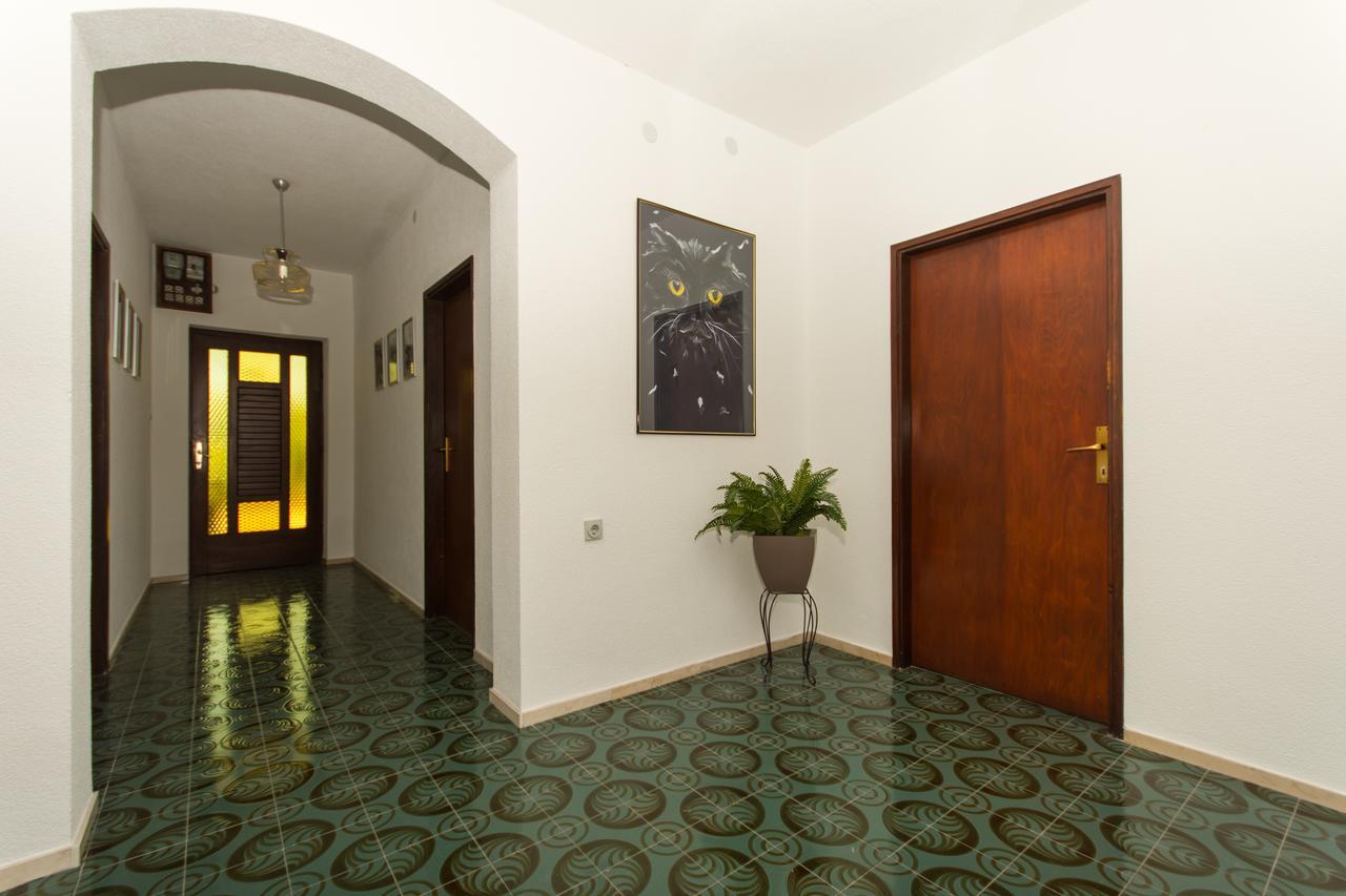 Apartment Lorenzo Trogir Exteriör bild